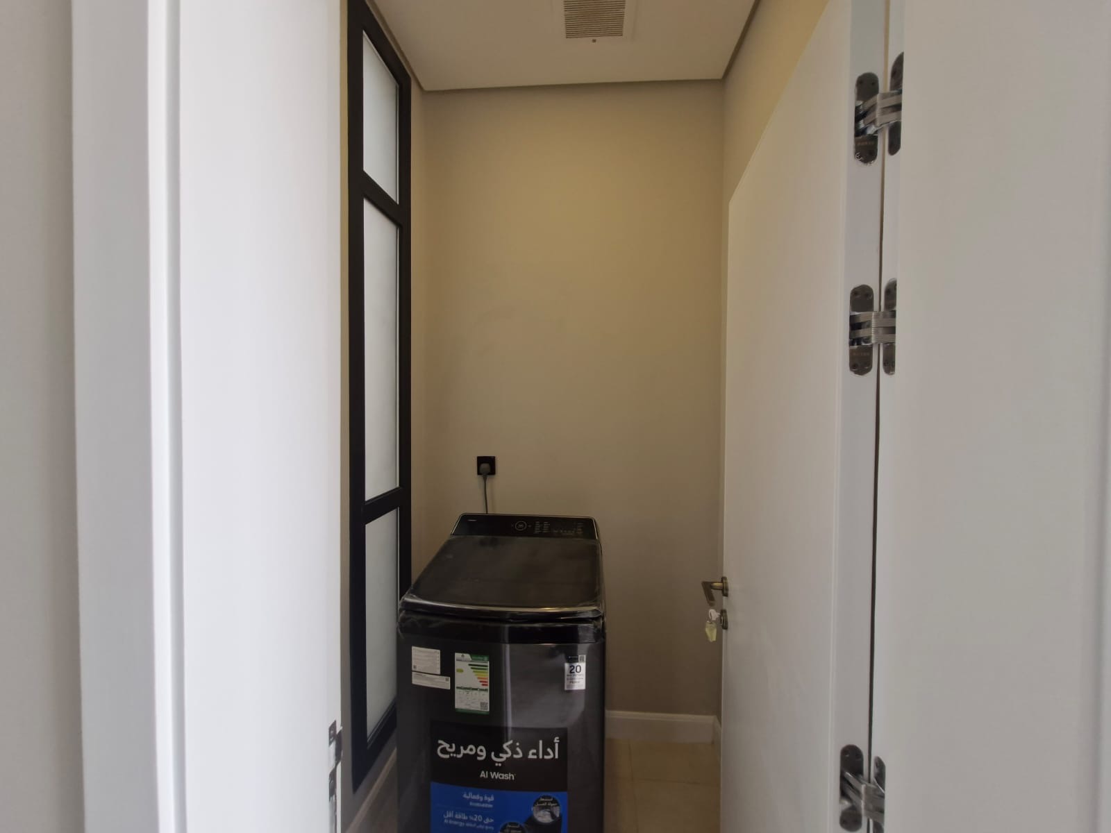 **Modern Luxury Villa for Rent in "Etual Roshan" Project – Signed by Elie Saab** 🏡✨  